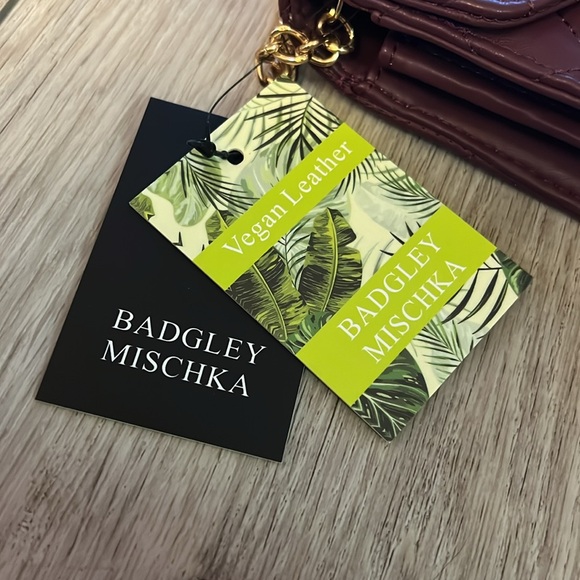 Badgley Mischka Crossbody with Diamond Quilting - Picture 7 of 9